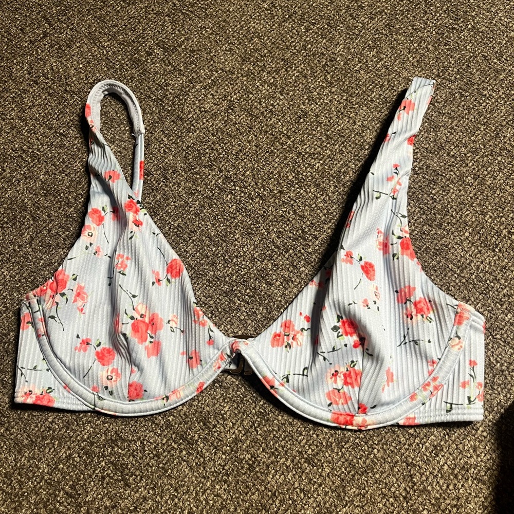 extra small swimming top from Hollister! New never used